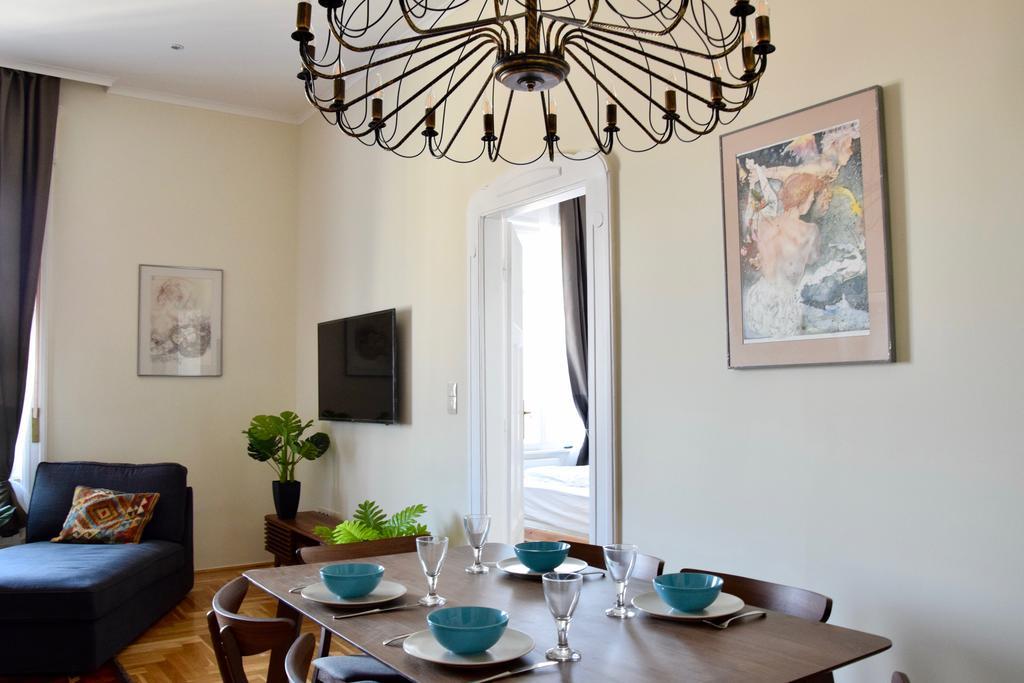 Luxury Apartment By Hi5 - Kiraly Street Suite Budapest Eksteriør billede
