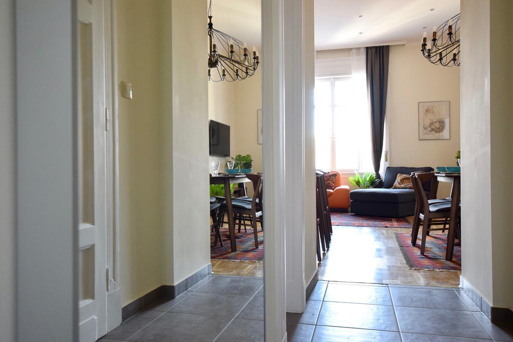 Luxury Apartment By Hi5 - Kiraly Street Suite Budapest Eksteriør billede
