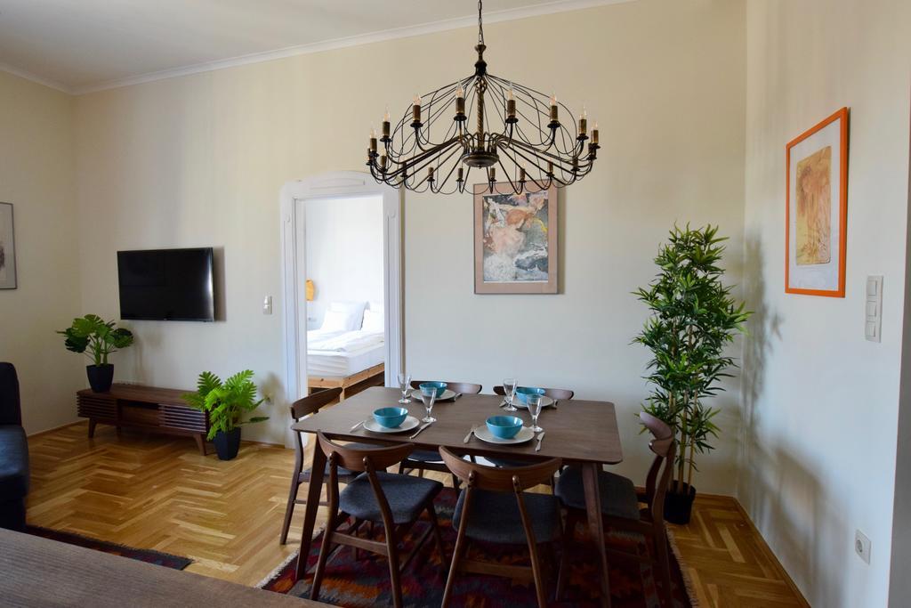 Luxury Apartment By Hi5 - Kiraly Street Suite Budapest Eksteriør billede