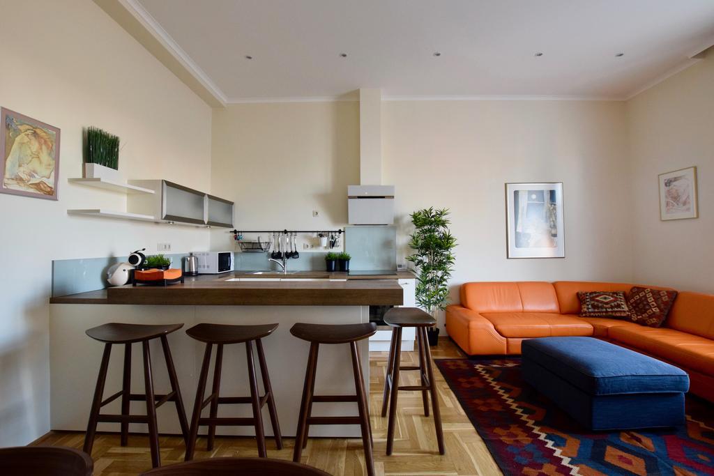 Luxury Apartment By Hi5 - Kiraly Street Suite Budapest Eksteriør billede